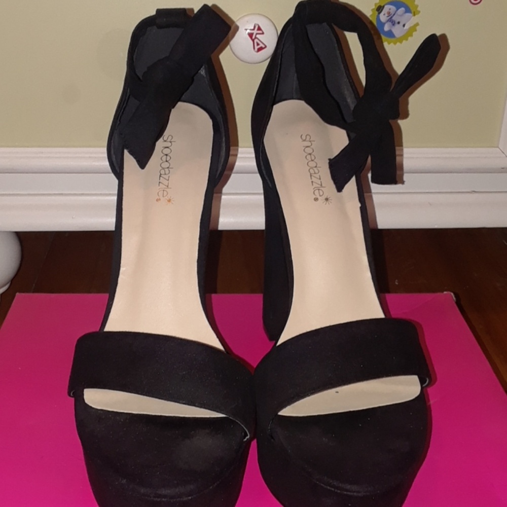 Women's shoes